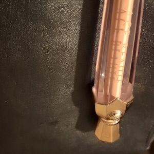 Ace Beautē perfect pout